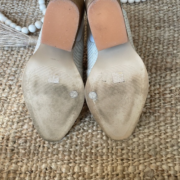 Chinese Laundry silver snake print mules~ size 7 - Picture 5 of 5